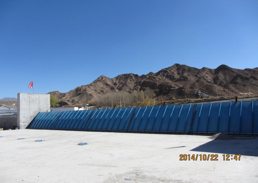 青海德令哈氣盾壩 高2米