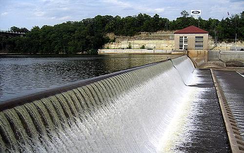 美國氣盾壩工程2高3.5米