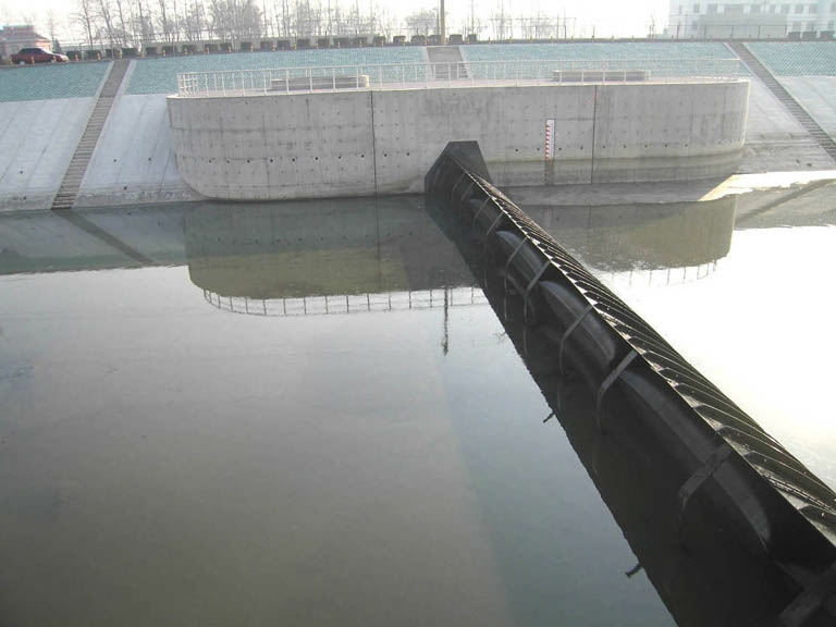 美國氣盾壩工程3高2米 長