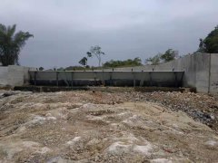 廣東懷集氣盾壩 高2米 長